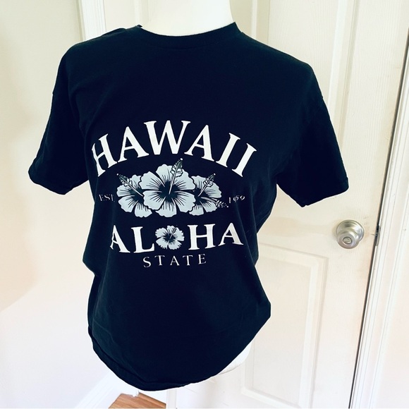 Lot of 2 Hawaii Aloha T-Shirts – Size M – 100% Cotton - Picture 8 of 8